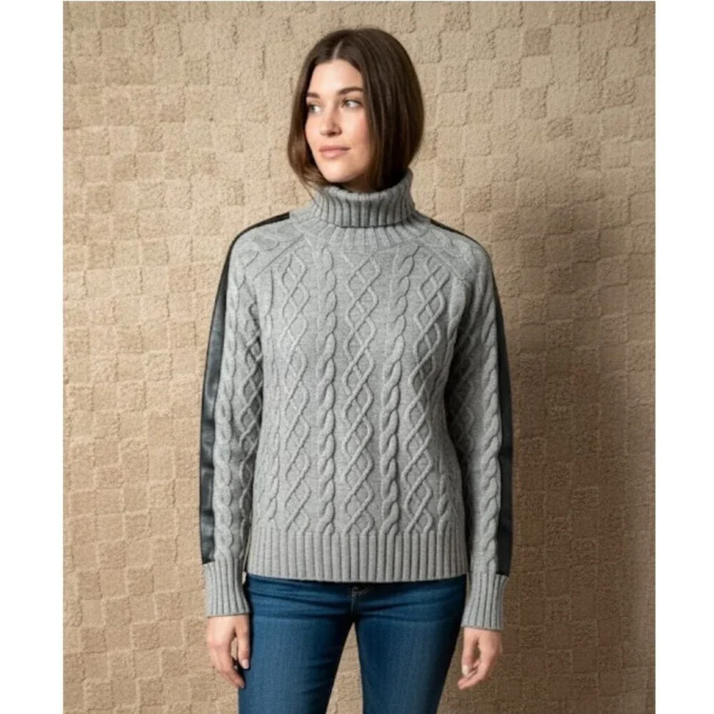 Like New Evereve Turtleneck Harlow Gray Cable Knit Sweater Leather Sleeve Size S - Picture 8 of 10